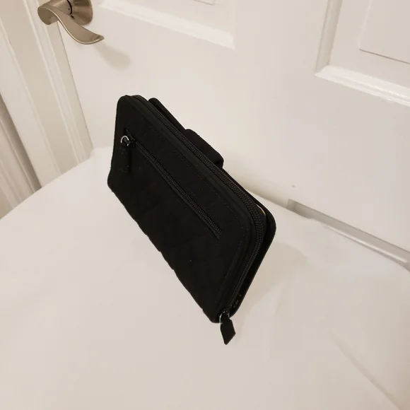 Vera Bradley Large Black Quilted Turnlock Close Wallet, Preppy, Versatile - Picture 4 of 12